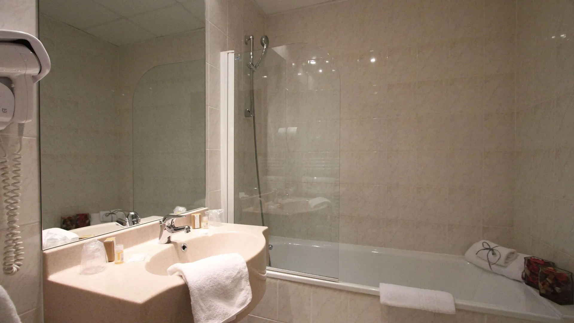 Hôtel Kyriad Lamballe
