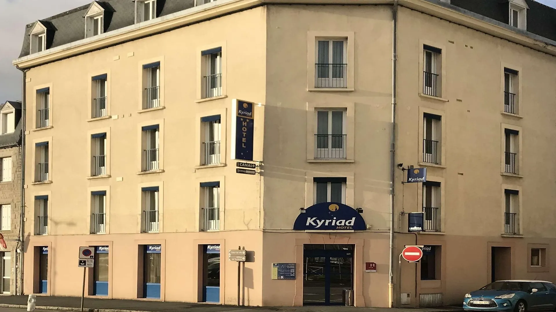 Hôtel Kyriad Lamballe 3*,