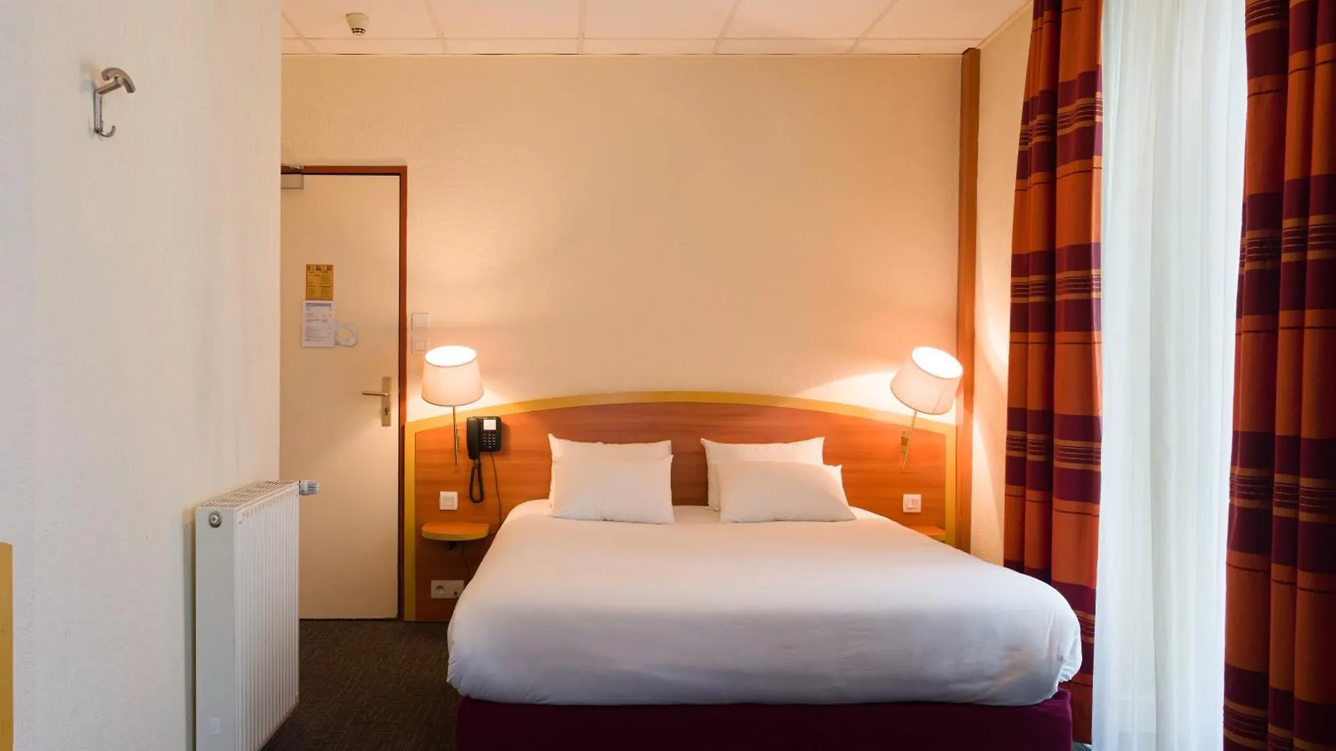 Hotel Hôtel Kyriad Lamballe