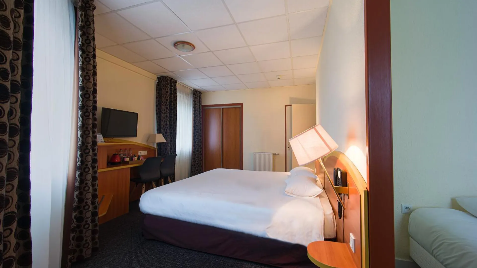 Hotel Hôtel Kyriad Lamballe