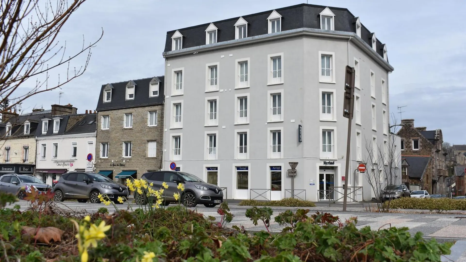 Hôtel Kyriad Lamballe 3*,