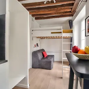 Appartement Lovely Mezzanine In The Heart Of 3m