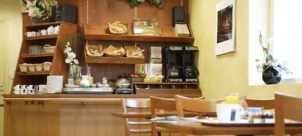 ***  Kyriad Hotel Lamballe France