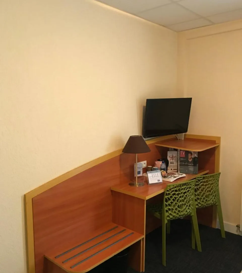 ***  Kyriad Hotel Lamballe France
